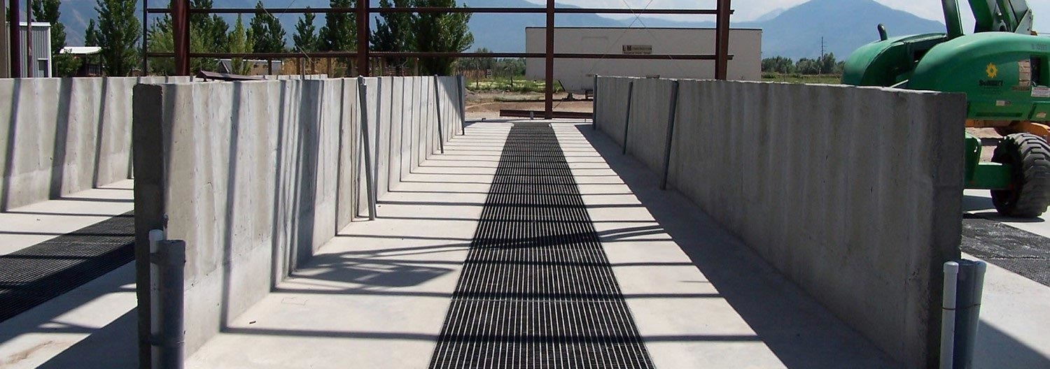 Molded Fiberglass Grating Drainage Panels for Concrete Bays